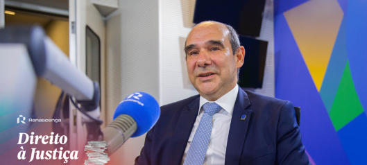 O Presidente do Supremo Tribunal de Justiça, Juiz Conselheiro Jorge Miguel Barroso de Aragão Seia, deu uma entrevista à Rádio Renascença, publicada no dia 20 de maio, no Podcast “Direito à Justiça