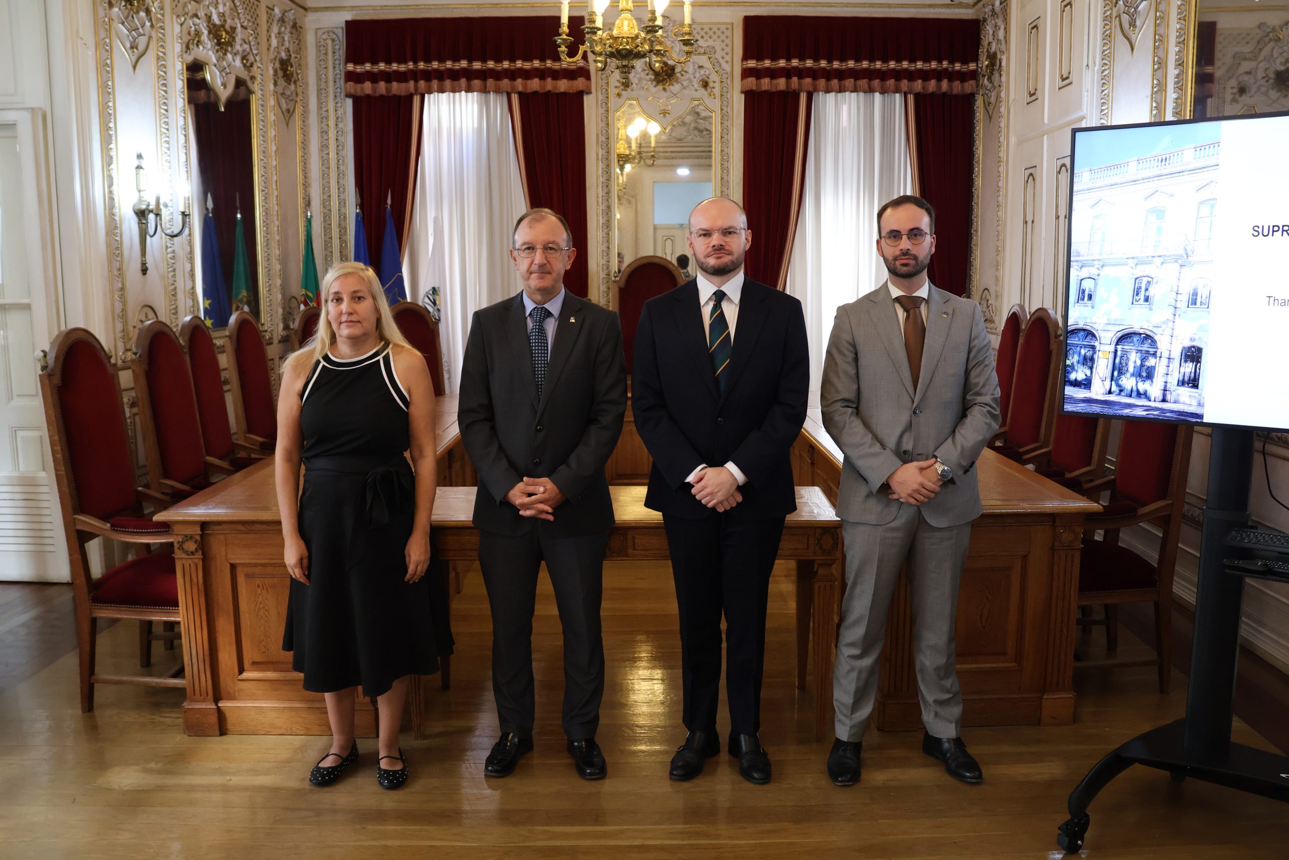 visita de um juiz da jurisdição administrativa polaca